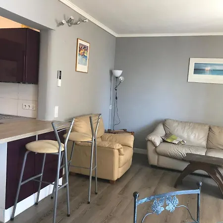 Appartement Entier 3 Pieces Face Au Port Vallauris Exterior foto