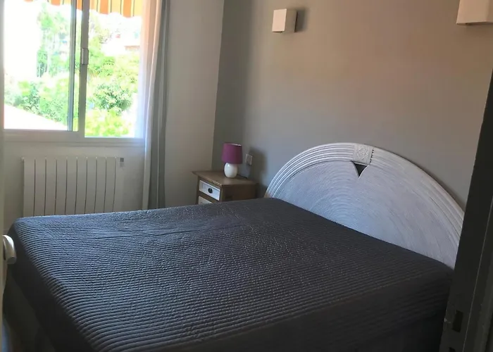 Appartement Entier 3 Pieces Face Au Port
