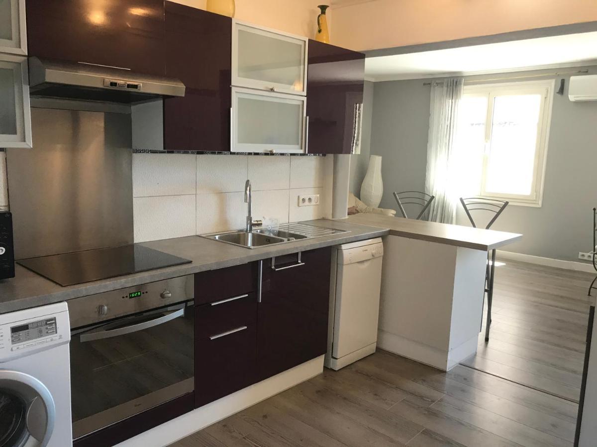 Entier 3 Pieces Face Au Port Apartment
