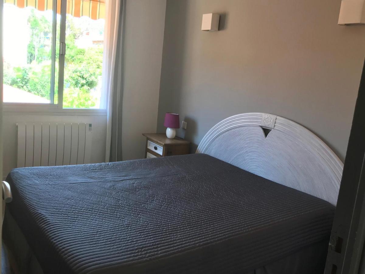 Entier 3 Pieces Face Au Port Apartment Vallauris